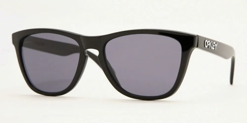 Oakley Frogskins 9013 Sunglasses - Crystal Clear - view 16